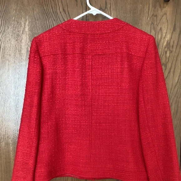 Red suit jacket - Picture 3 of 4